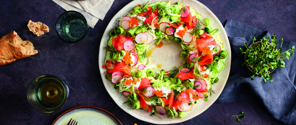Festlicher Genuss: Lachs-Avocado-Ring bringt Frische auf den Weihnachtstisch